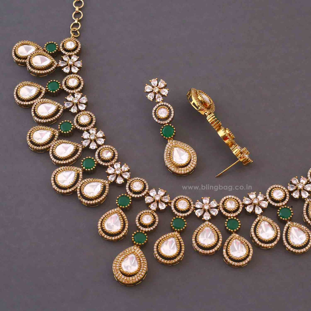 Emerald Miroslava Victorian Jewellery Set - New Arrival