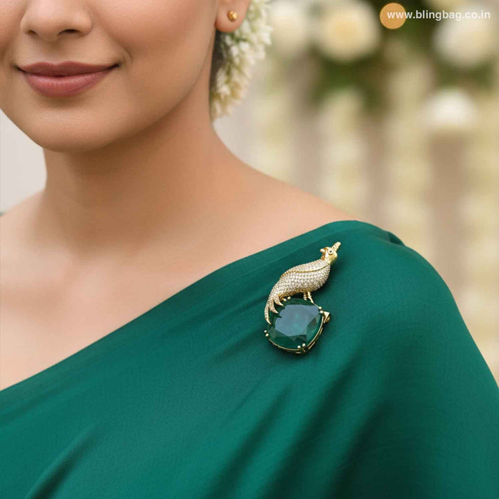 Emerald Peacock Crest Brooch
