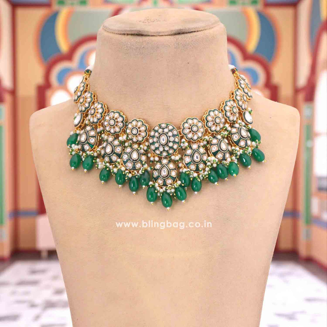 Emerald Samridhi Kundan Jewellery Set