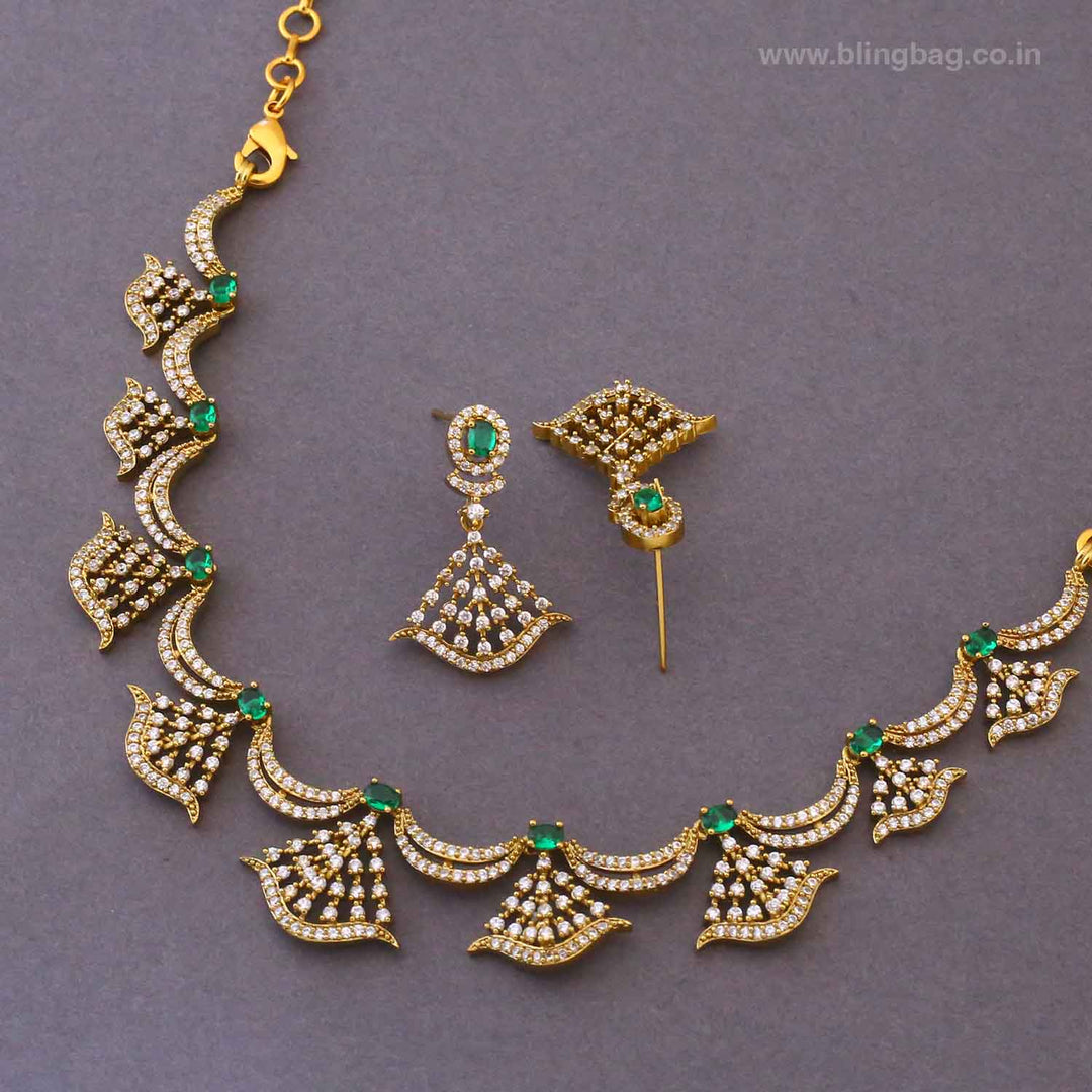 Emerald Selaira Victorian Jewellery Set - New Arrival