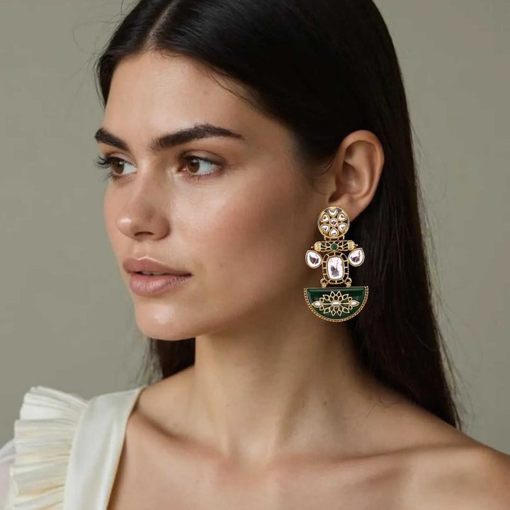 Emerald Shiyami Danglers