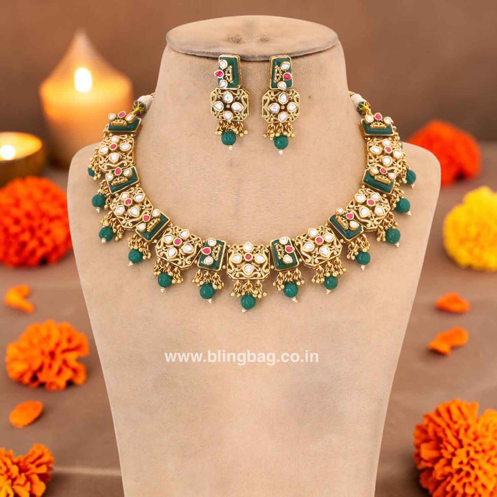 Emerald Sundarika Heritage Jewellery Set