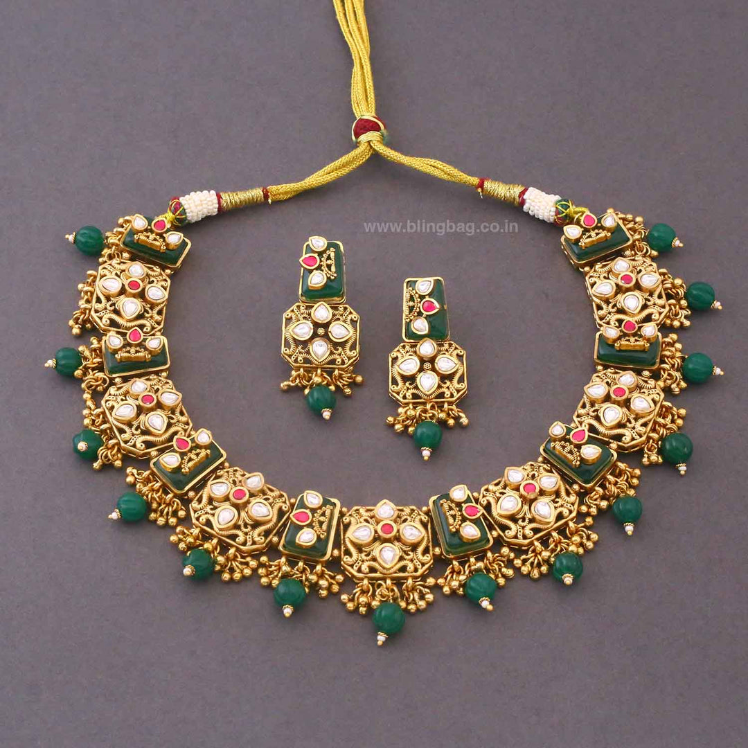 Emerald Sundarika Heritage Jewellery Set