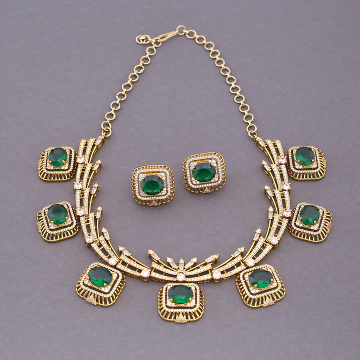 Emerald Syaami Victorian Jewellery Set - New Arrival