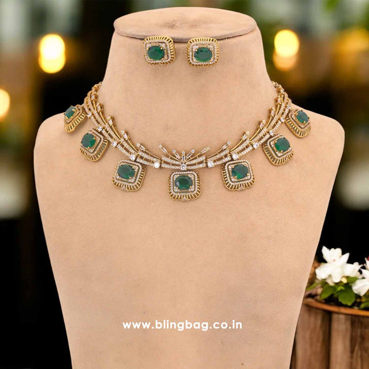 Emerald Syaami Victorian Jewellery Set - New Arrival