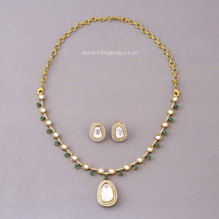 Emerald Uzaa Victorian Jewellery Set - New Arrival