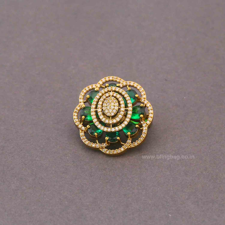 Emerald Veissa Brooch