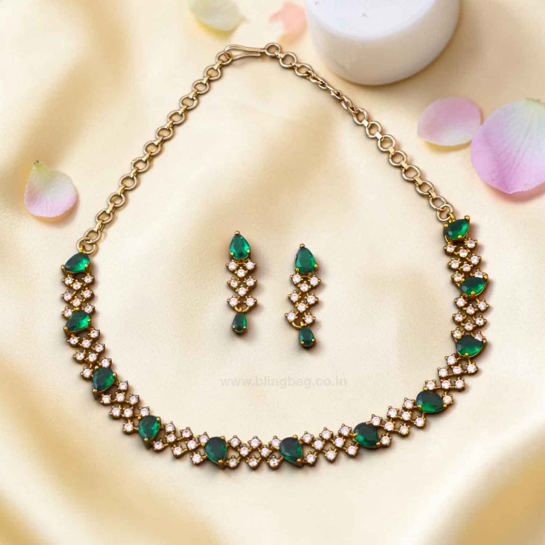 Emerald Vionara Victorian Jewellery Set - New Arrival