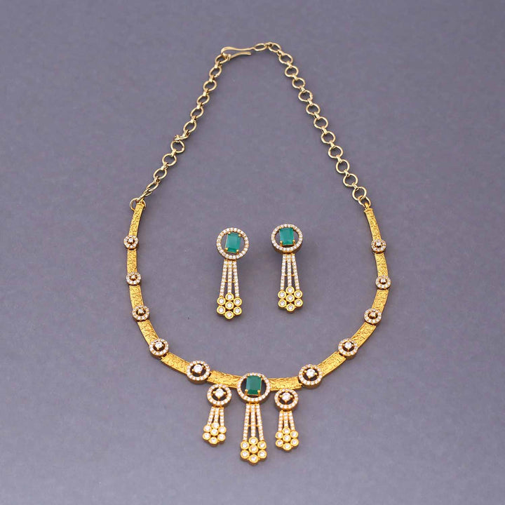 Emerald Vyshra Antique Jewellery Set - New Arrival