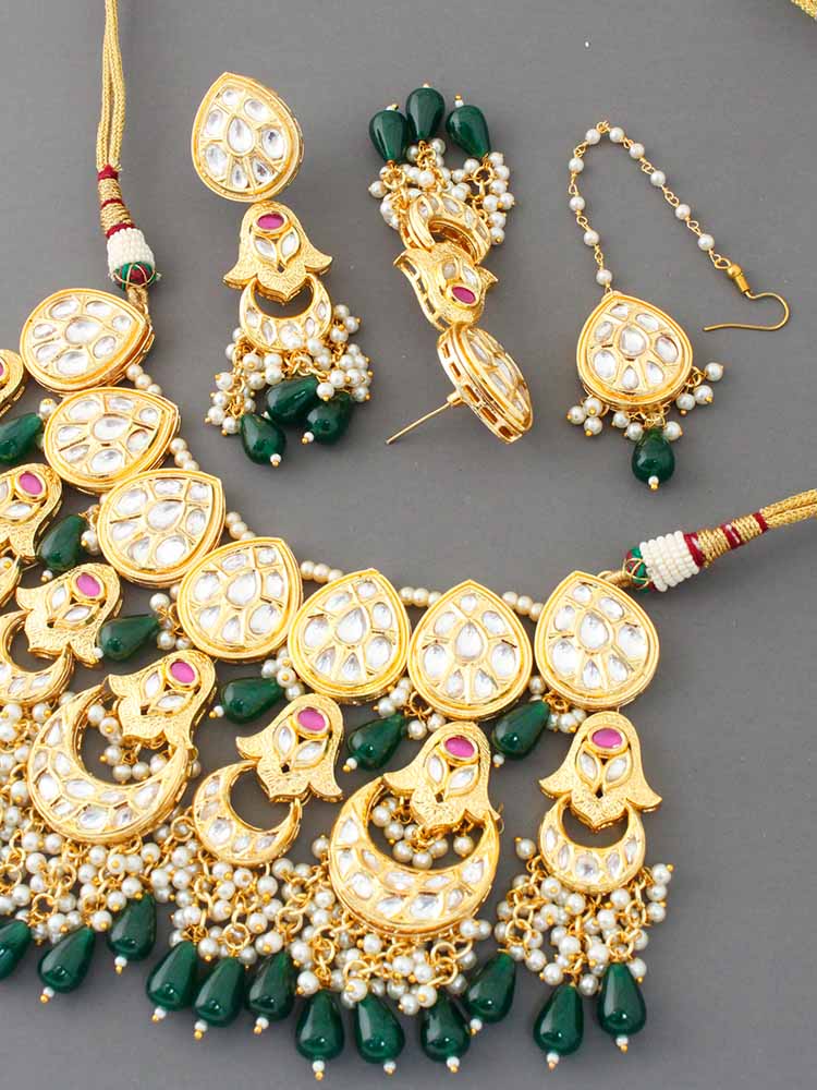 Emerald Anugraha Jewellery Set
