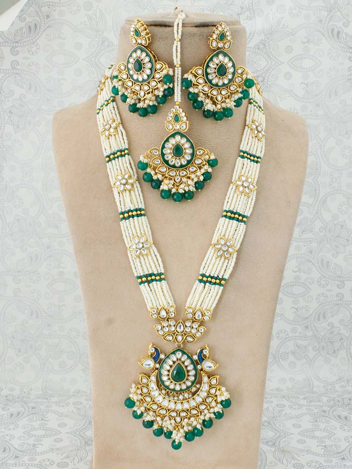 Emerald Shilpa Jewellery Set