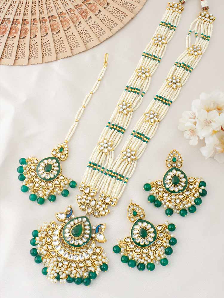 Emerald Shilpa Jewellery Set