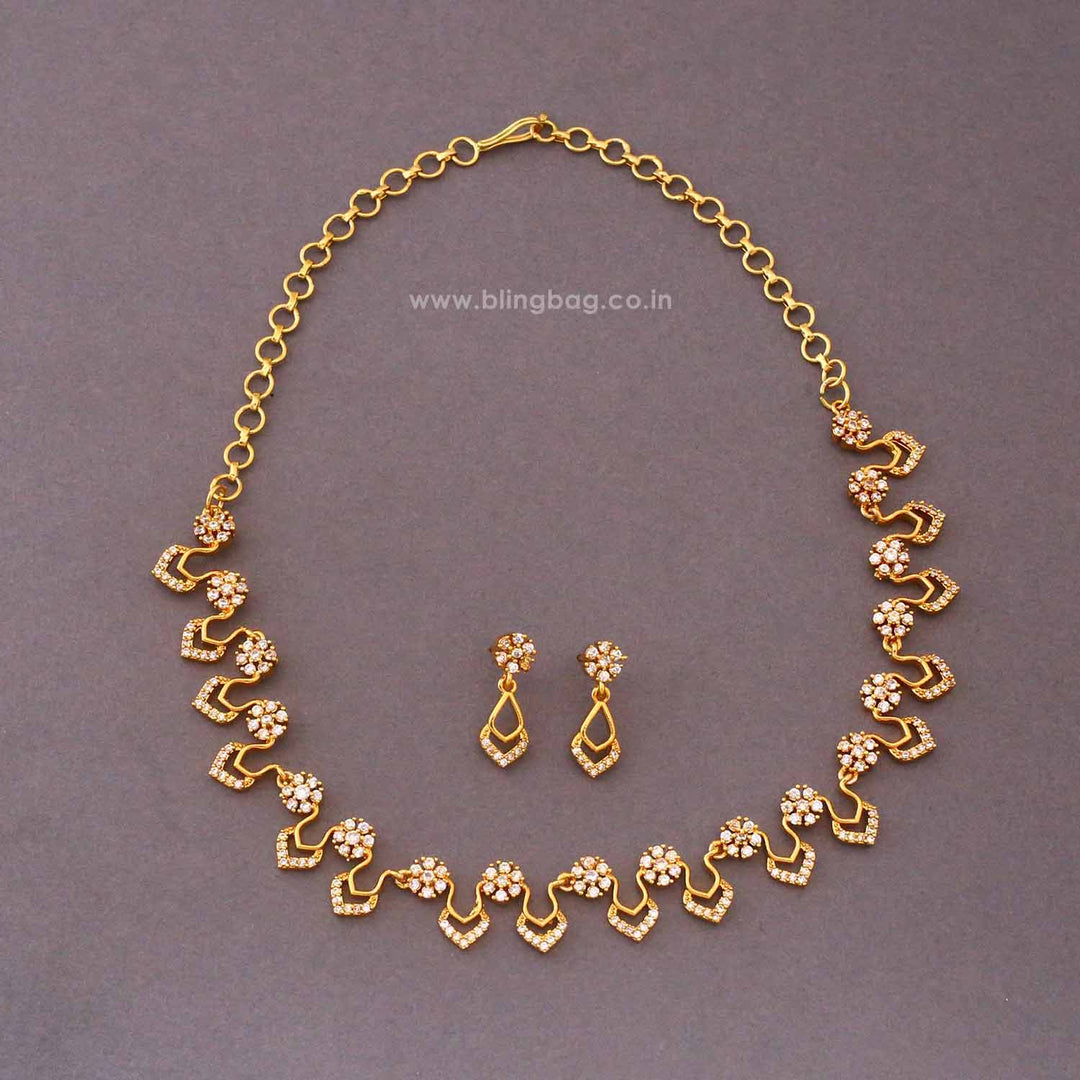 Golden Aketa Antique Jewellery Set - New Arrival