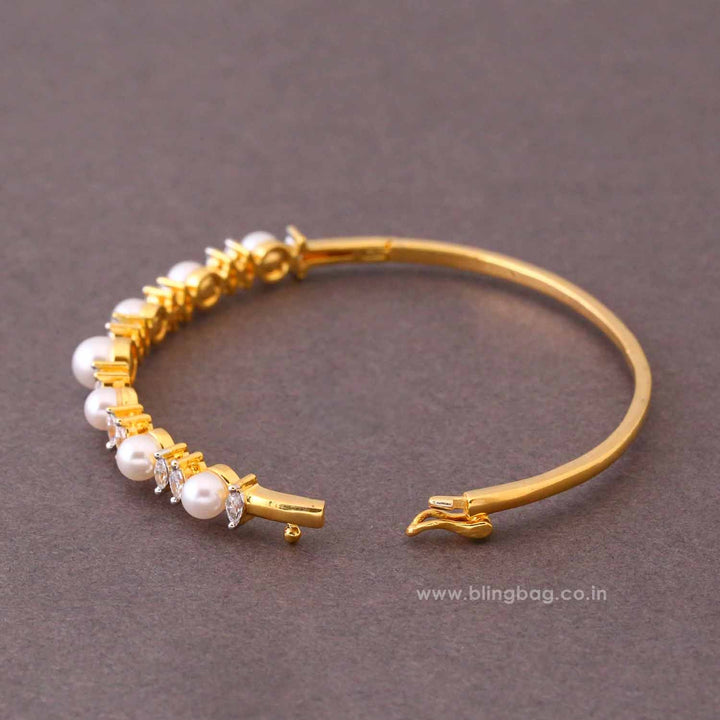 Golden Alice Bracelet
