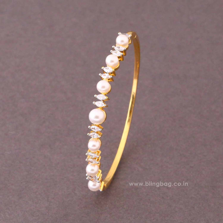Golden Alice Bracelet