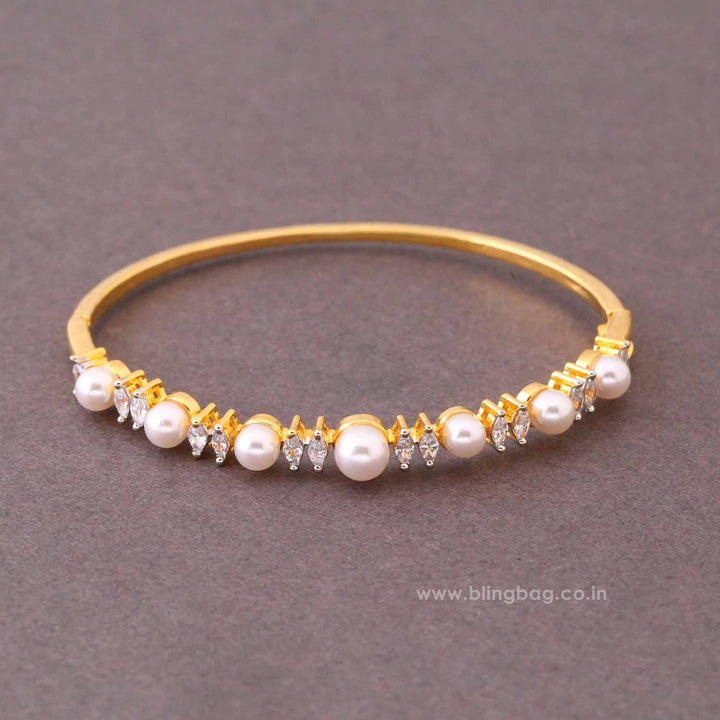 Golden Alice Bracelet
