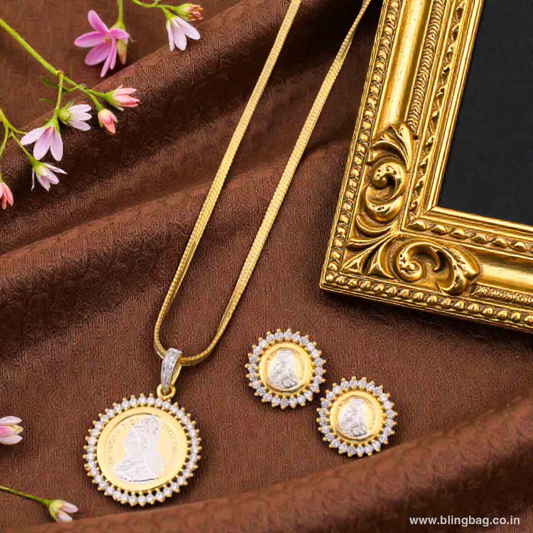 Golden Ameliae Pendant Set