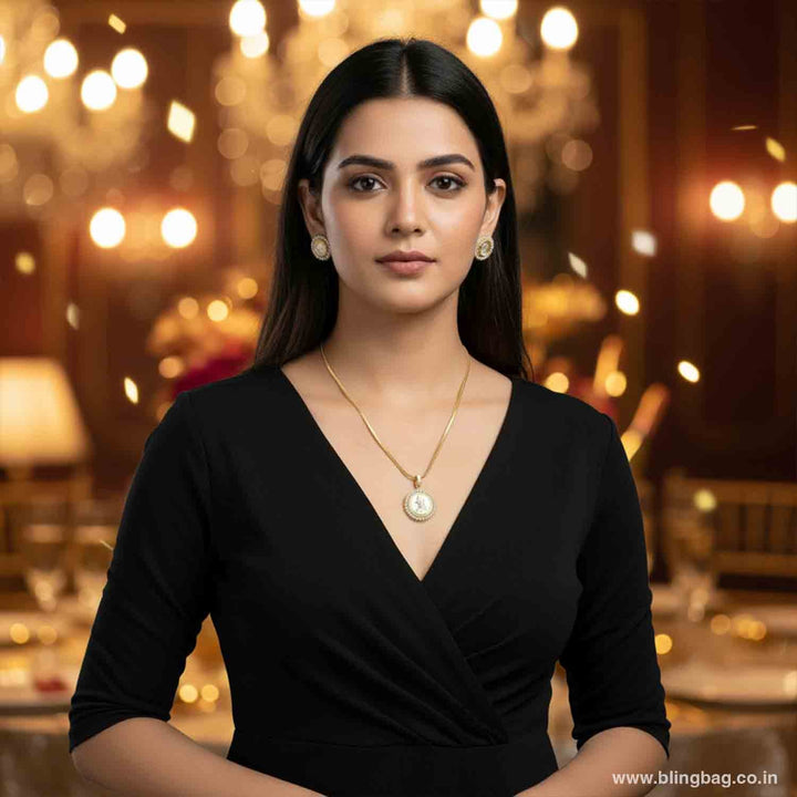 Golden Ameliae Pendant Set