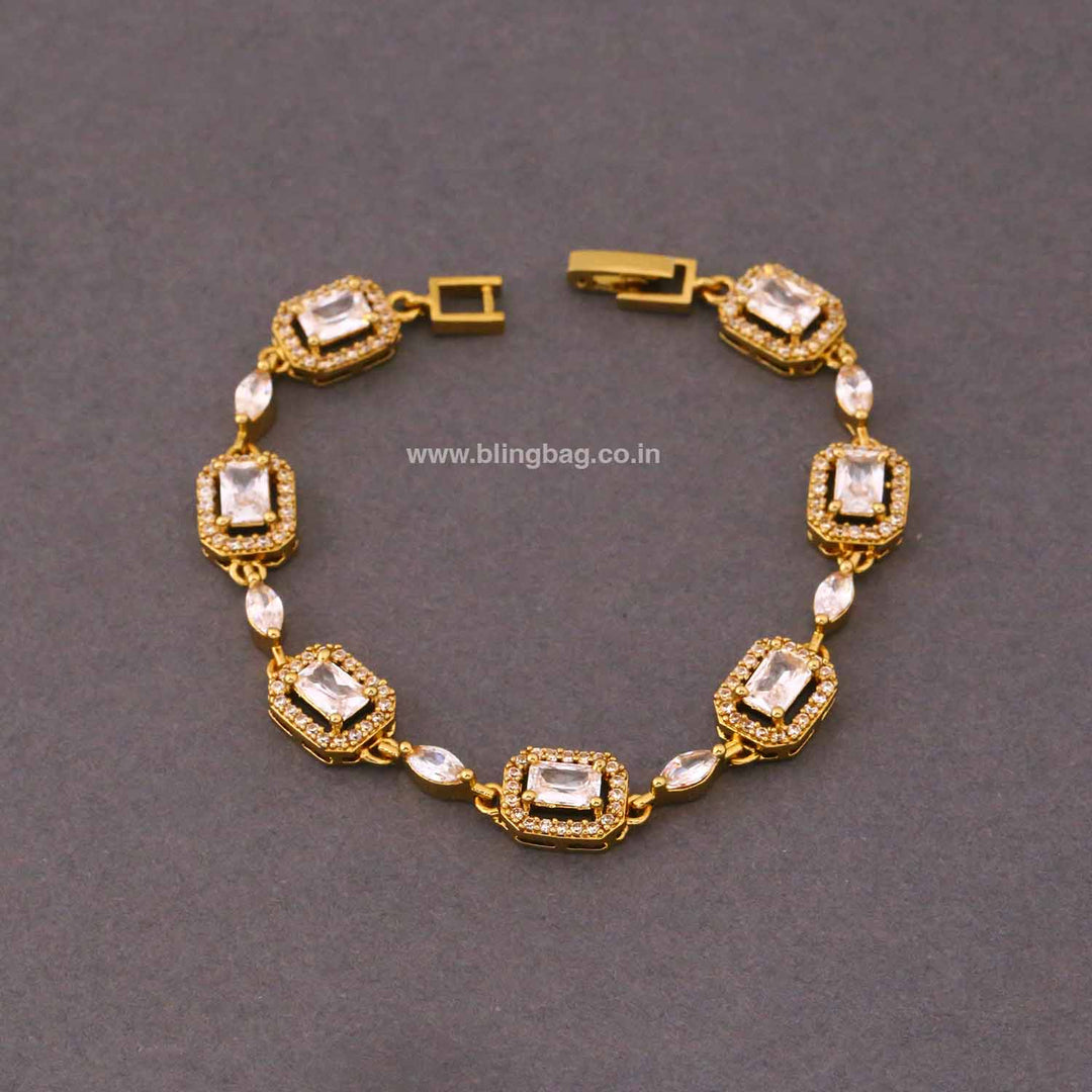 Golden Anesaa Victorian Bracelet