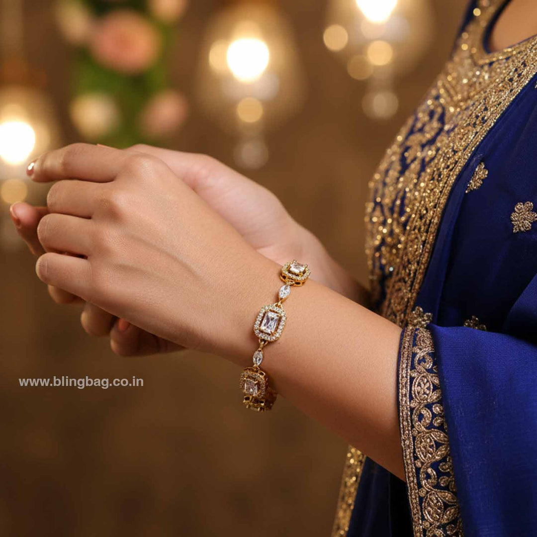 Golden Anesaa Victorian Bracelet