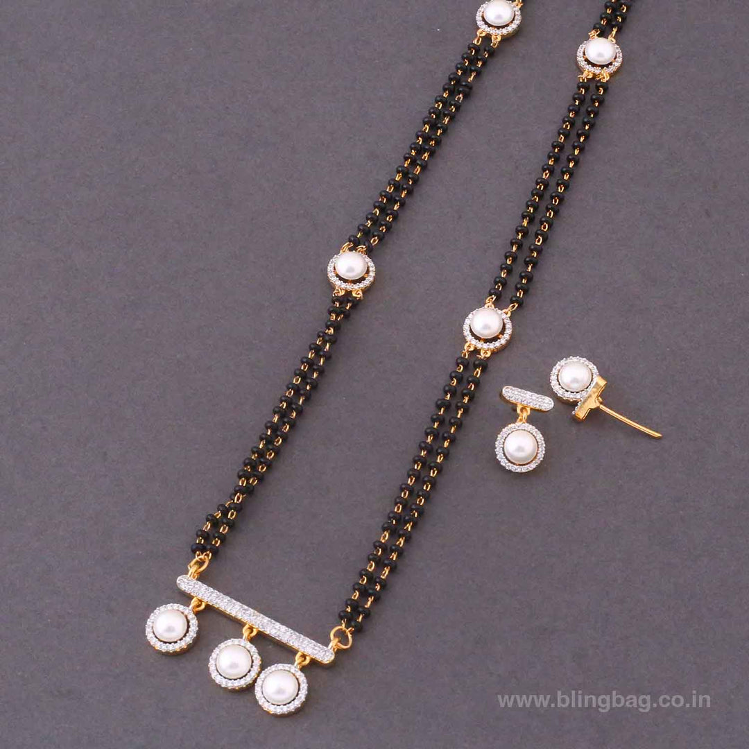 Golden Aruni Mangalsutra Set