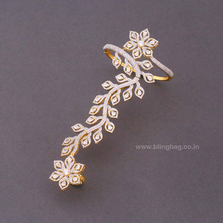 Golden Camilaa Zirconia Hath Phool