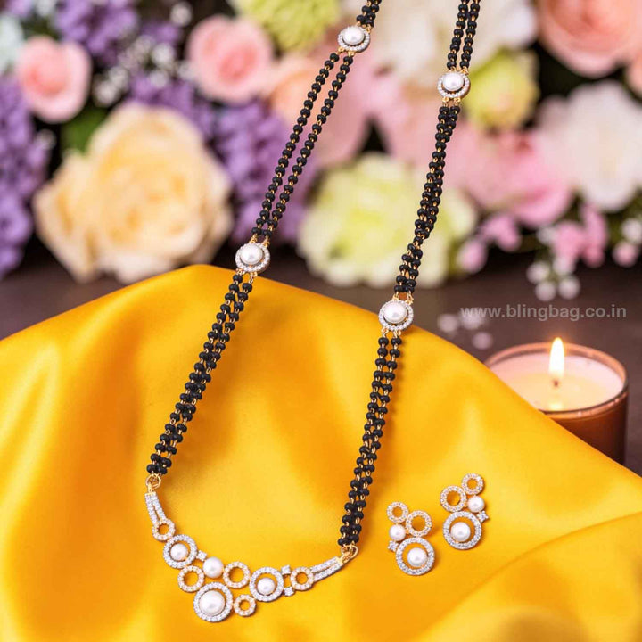 Golden Carvily Mangalsutra Set