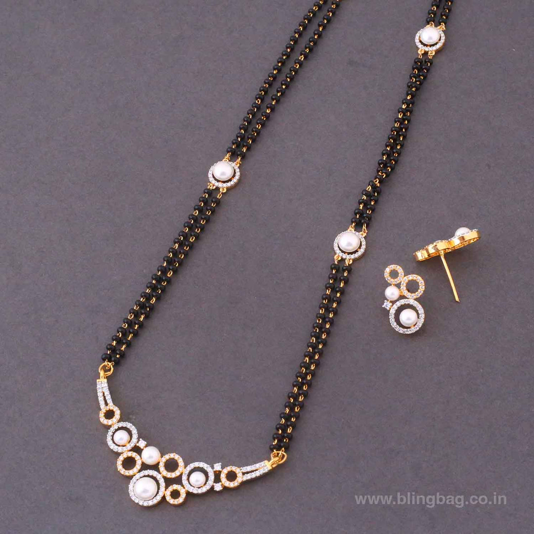 Golden Carvily Mangalsutra Set
