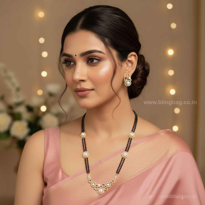 Golden Carvily Mangalsutra Set