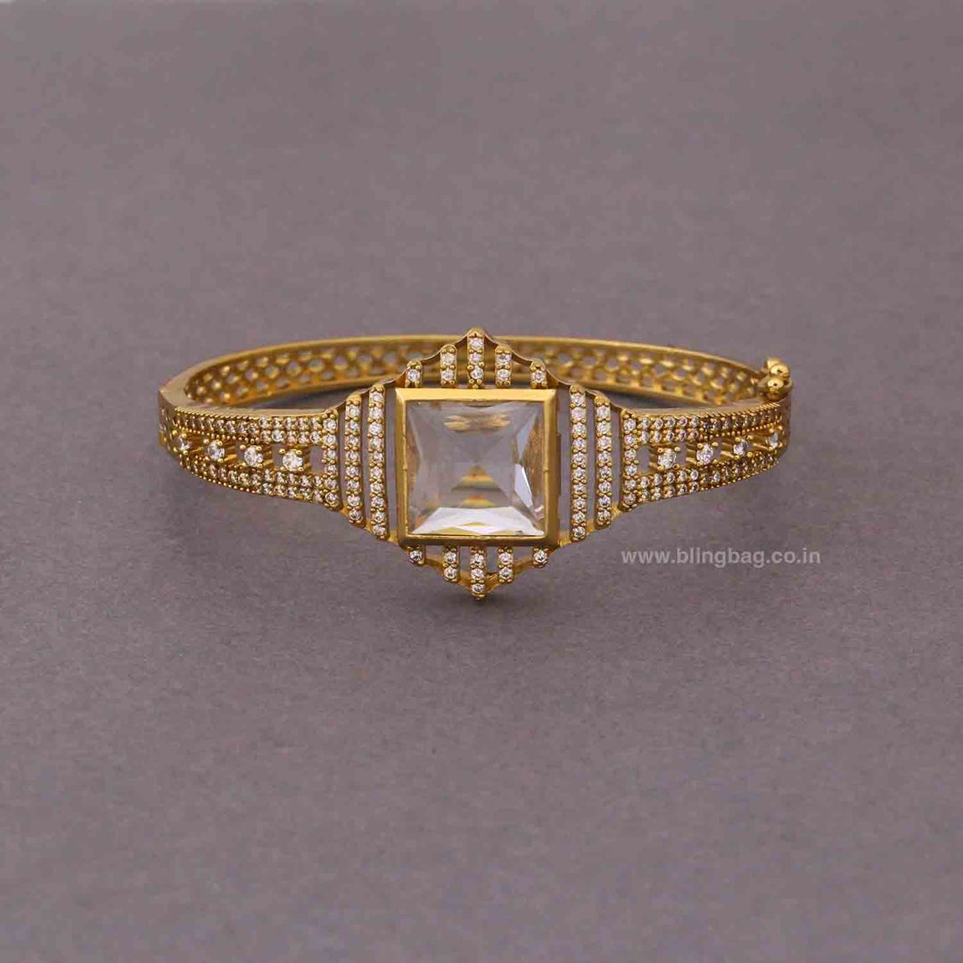 Golden Celineia Victorian Bracelet