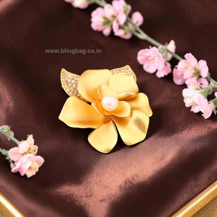 Golden Corella Brooch