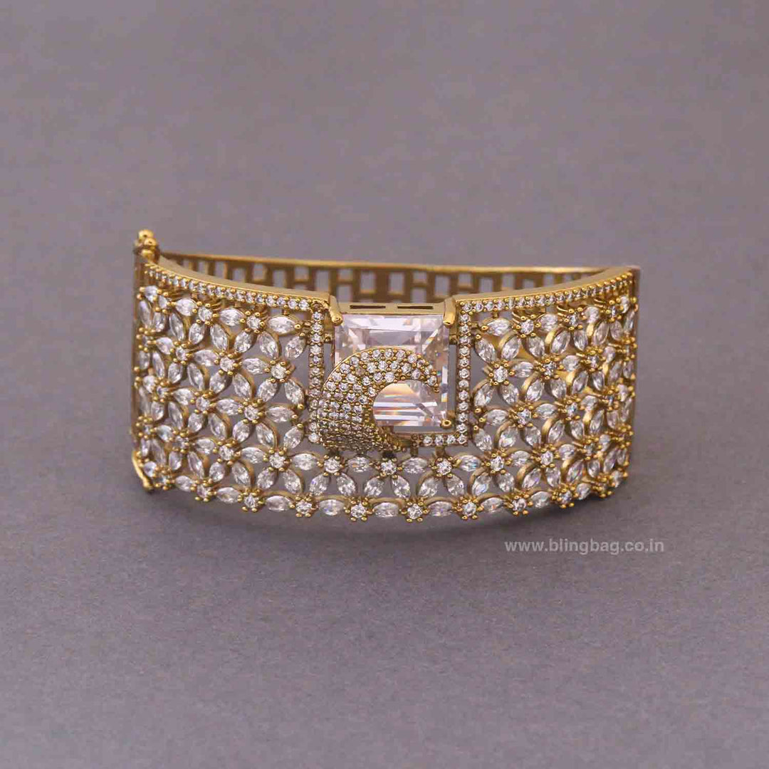 Golden Elenaie Victorian Bracelet