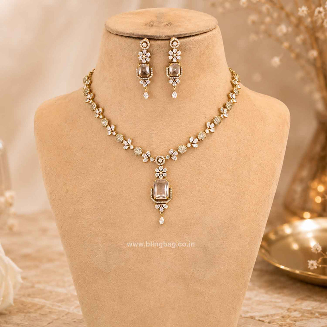 Golden Elisaa Victorian Jewellery Set - New Arrivals