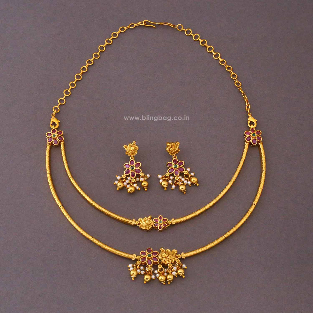 Golden Gunitha Antique Jewellery Set - New Arrival