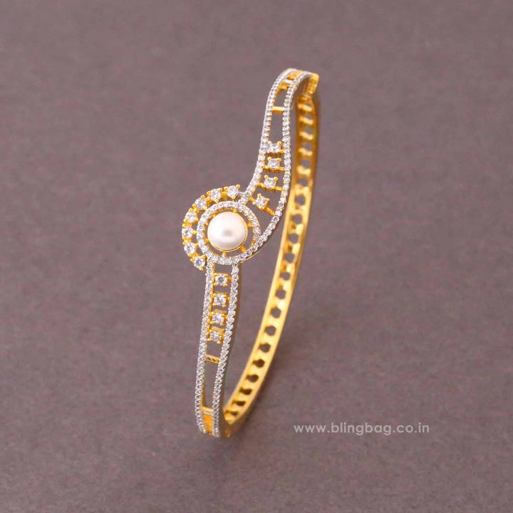 Golden Kira Bracelet