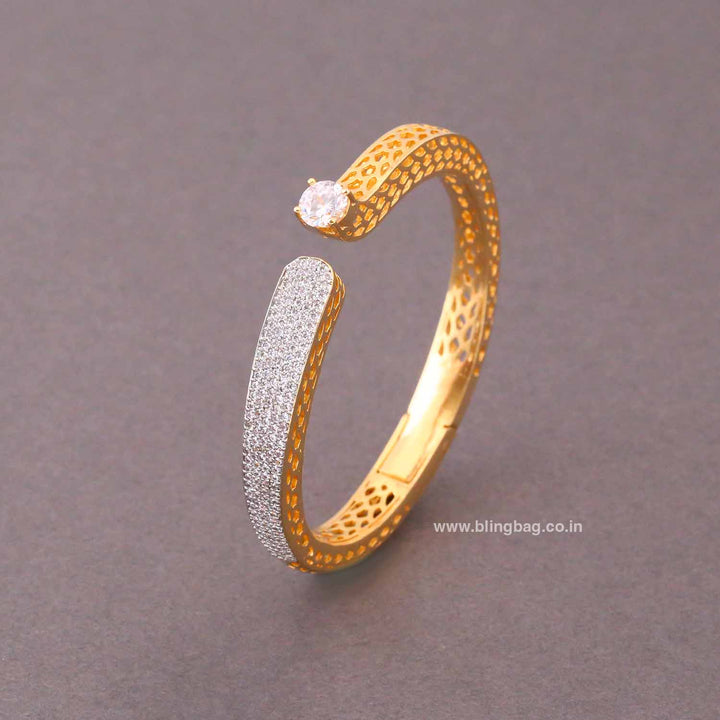 Golden Letae Zirconia Bracelet