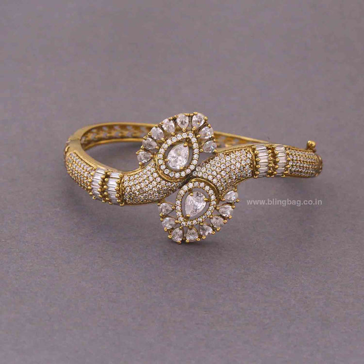 Golden Luciae Victorian Bracelet