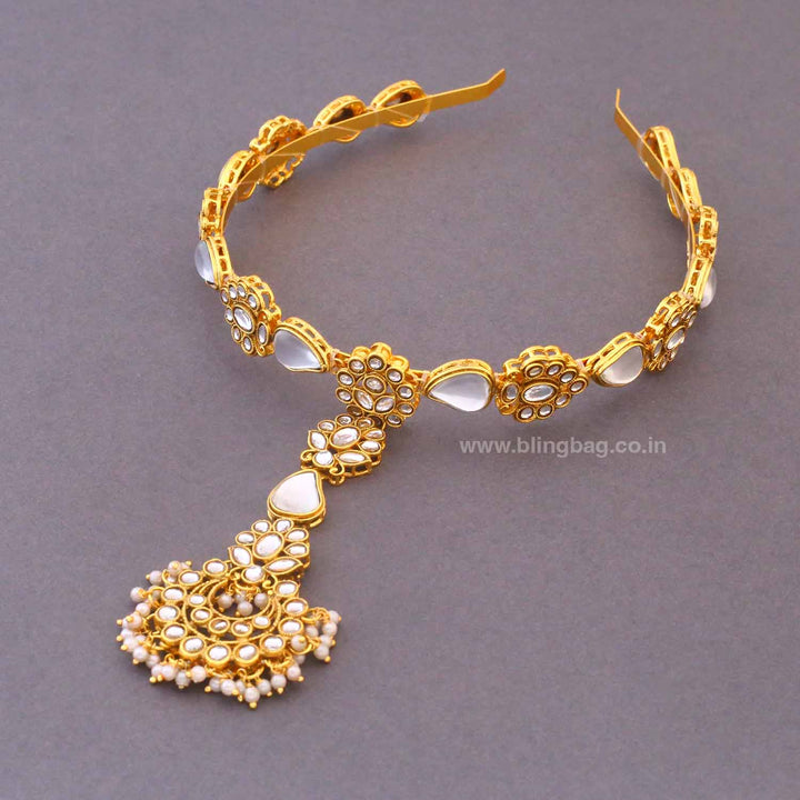 Golden Mourta Hairband With Tikka