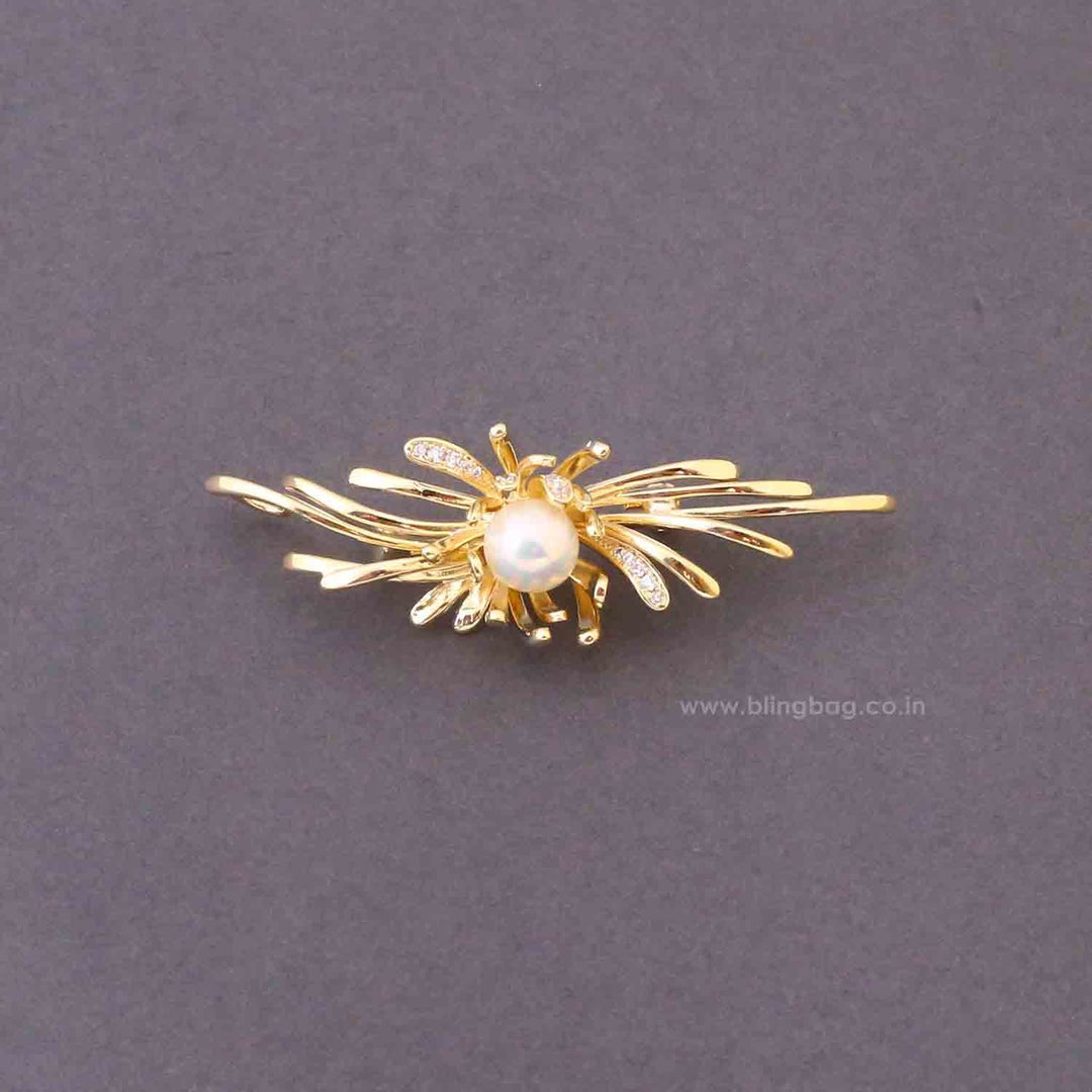 Golden Nova Pearl Brooch