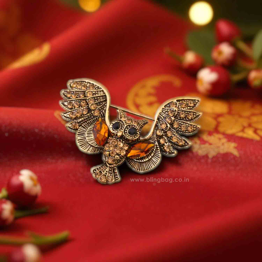 Golden Old Owl Brooch