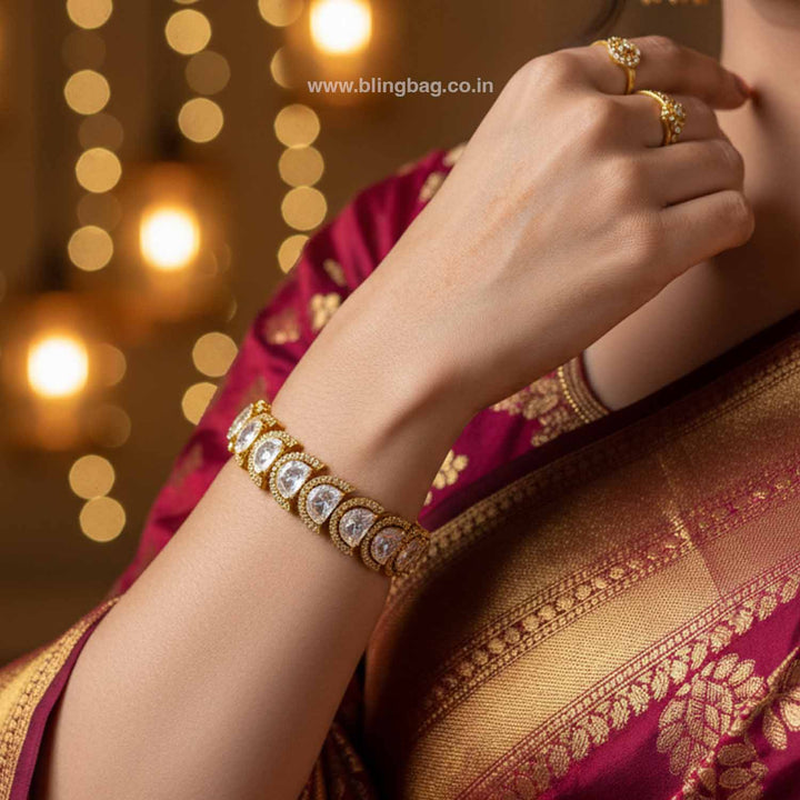 Golden Parrisa Victorian Bracelet