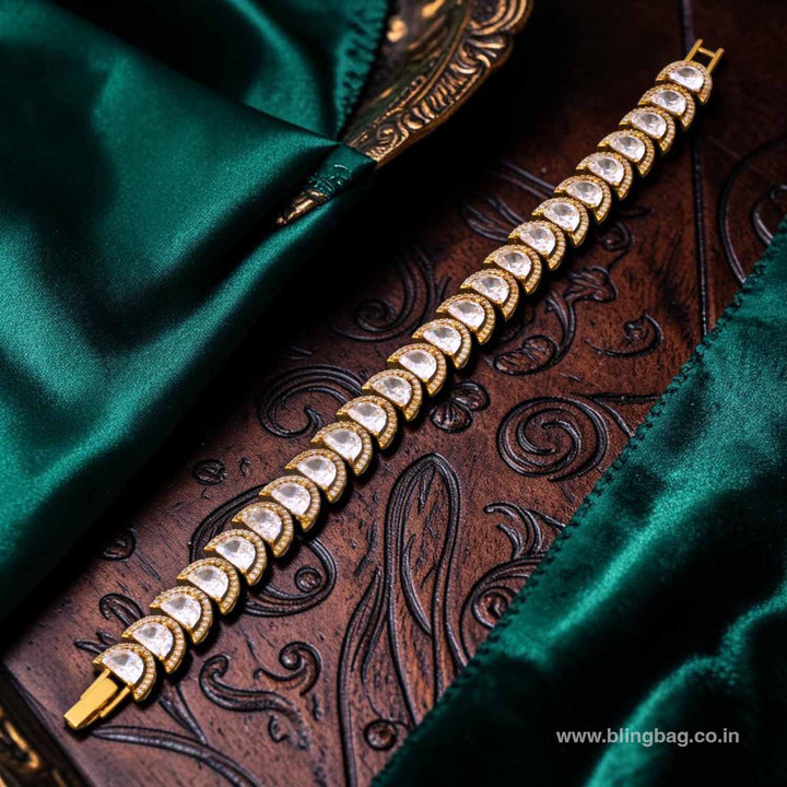 Golden Parrisa Victorian Bracelet