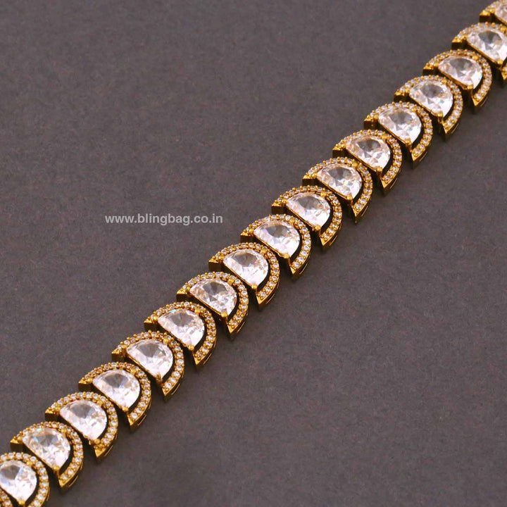 Golden Parrisa Victorian Bracelet