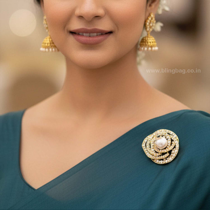 Golden Petal Nest Brooch