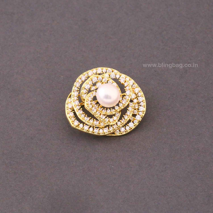 Golden Petal Nest Brooch