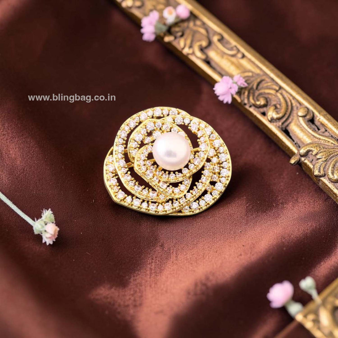 Golden Petal Nest Brooch