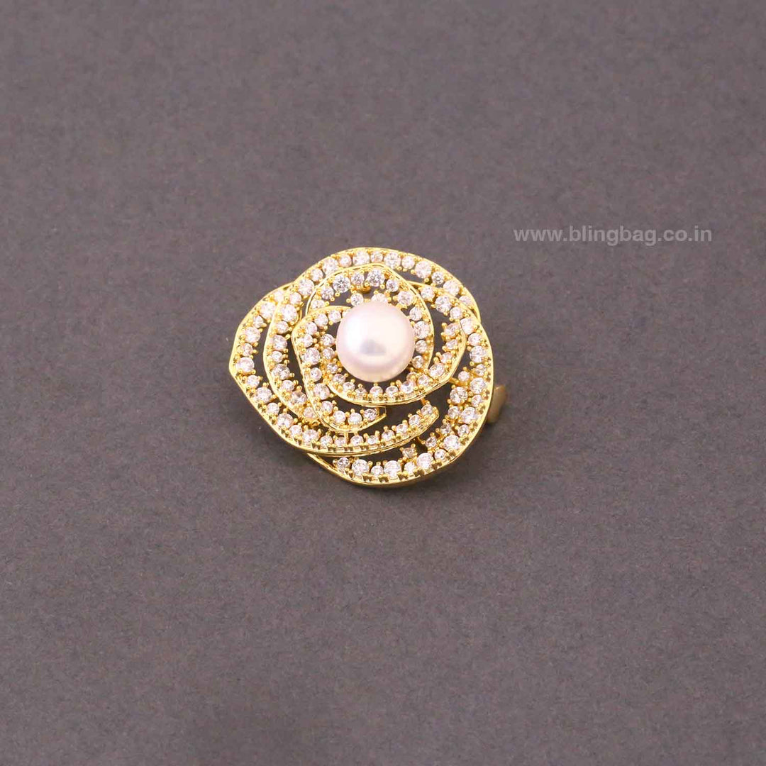 Golden Petal Nest Brooch