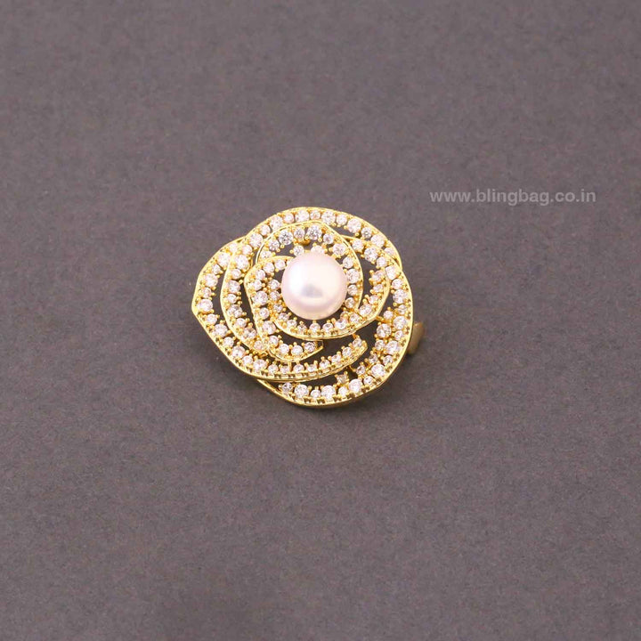 Golden Petal Nest Brooch