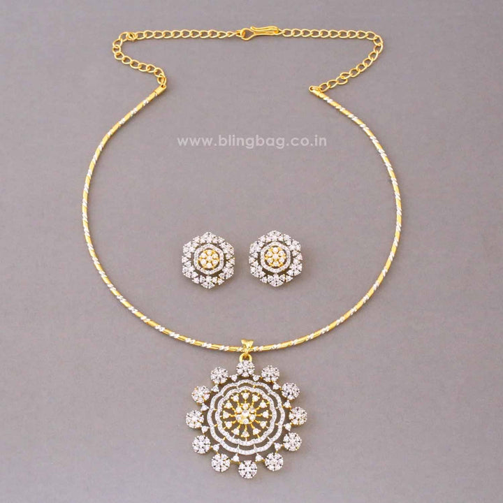 Golden Prisha Pendant Set