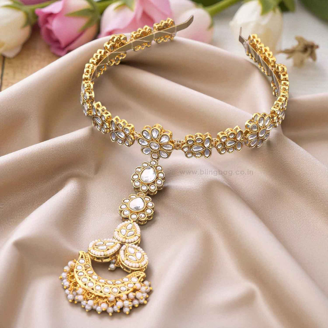Golden Sarvani Hairband With Tikka